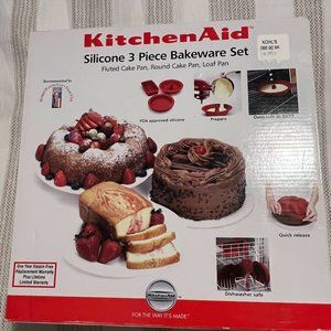 KitchenAid Silcone Bakeware- 3 piece set